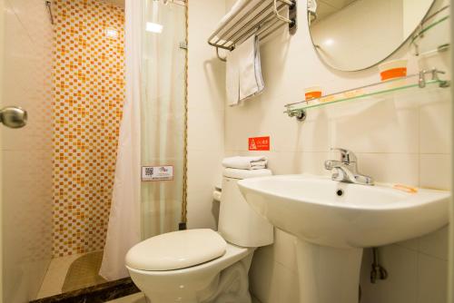 Imagen general del Hotel Home Inn Zhengzhou West 3rd Ring Road Zhongyuan Ro. Foto 2