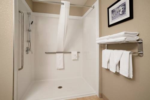 Imagen de la habitación del Hotel Home Inn and Suites Lloydminster. Foto 9