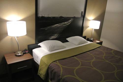 Imagen de la habitación del Hotel Home Inn and Suites Lloydminster. Foto 11