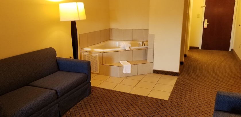 Imagen de la habitación del Hotel Home Inn and Suites, Montgomery. Foto 6
