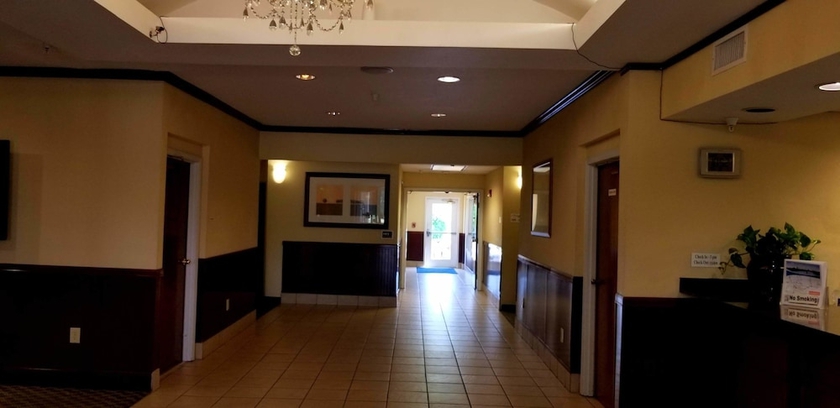 Imagen de los interiores del Hotel Home Inn and Suites, Montgomery. Foto 17