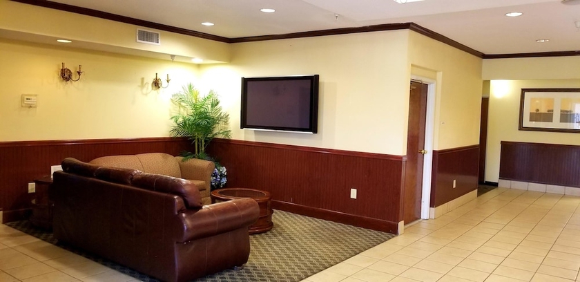 Imagen de los interiores del Hotel Home Inn and Suites, Montgomery. Foto 19