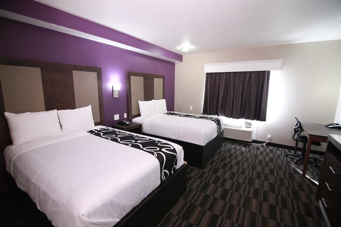 Imagen de la habitación del Hotel Home Inn and Suites, Richwood. Foto 3