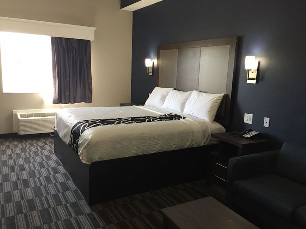 Imagen de la habitación del Hotel Home Inn and Suites, Richwood. Foto 4