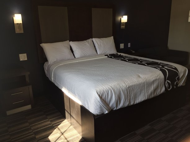 Imagen de la habitación del Hotel Home Inn and Suites, Richwood. Foto 5