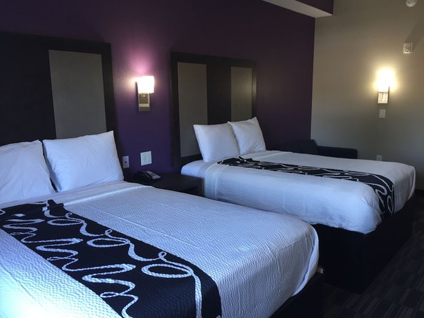 Imagen de la habitación del Hotel Home Inn and Suites, Richwood. Foto 7