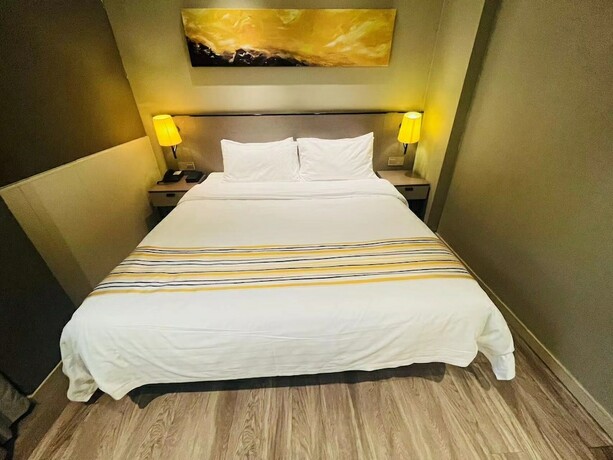 Imagen general del Hotel Home Inns Collection. Foto 3