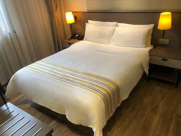 Imagen general del Hotel Home Inns Collection. Foto 8