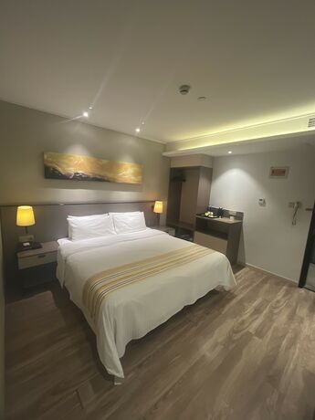 Imagen general del Hotel Home Inns Collection. Foto 1