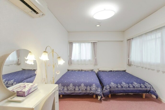 Imagen de la habitación del Hotel Home N Lounge. Foto 18