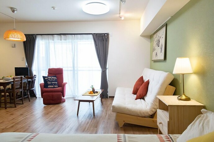 Imagen de la habitación del Hotel Home N Lounge. Foto 23