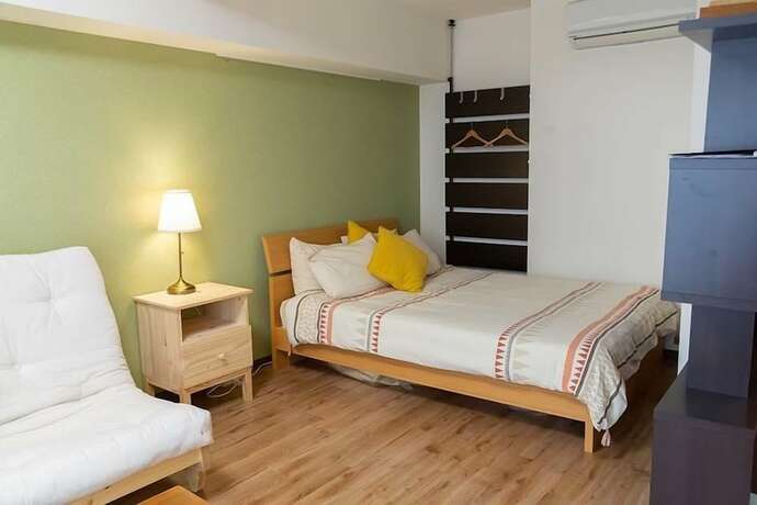 Imagen de la habitación del Hotel Home N Lounge. Foto 33