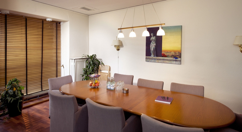 Imagen de los interiores del Hotel Home Norre Park. Foto 13