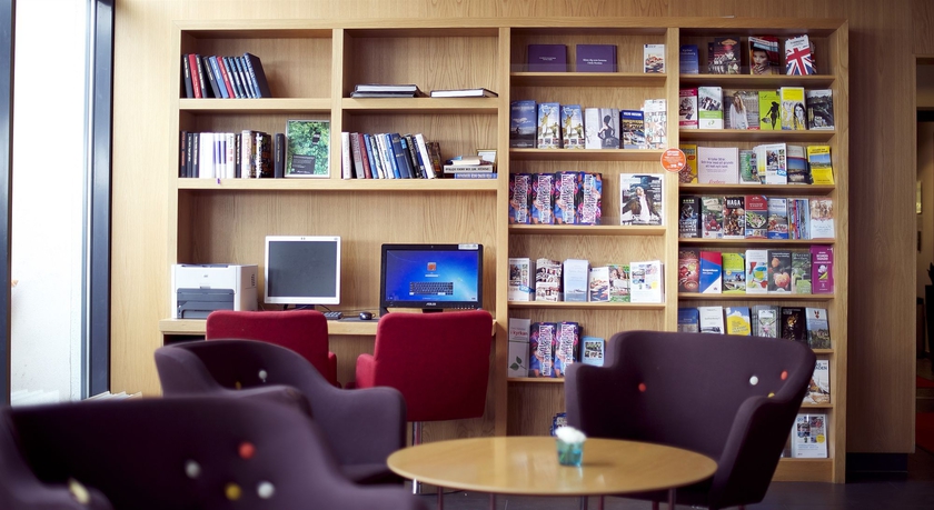 Imagen de los interiores del Hotel Home Odin. Foto 15