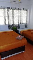 Imagen general del Hotel Home Place Guest House. Foto 12