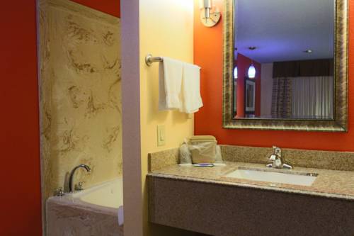 Imagen de la habitación del Hotel Home Place Inn. Foto 2