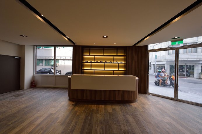 Imagen de los interiores del Hotel Home Rest. Foto 20