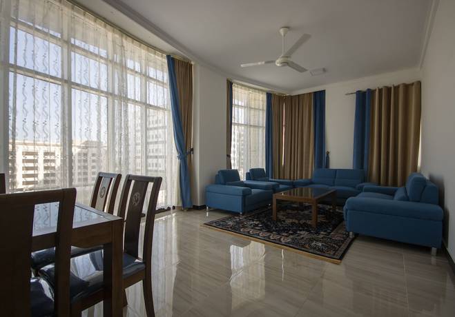 Imagen de la habitación del Hotel Home Station. Foto 10