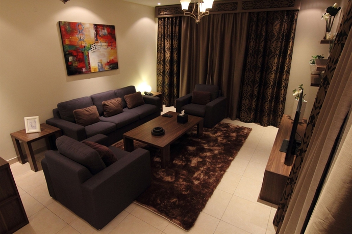 Imagen de los interiores del Hotel Home To Home Apartments. Foto 12