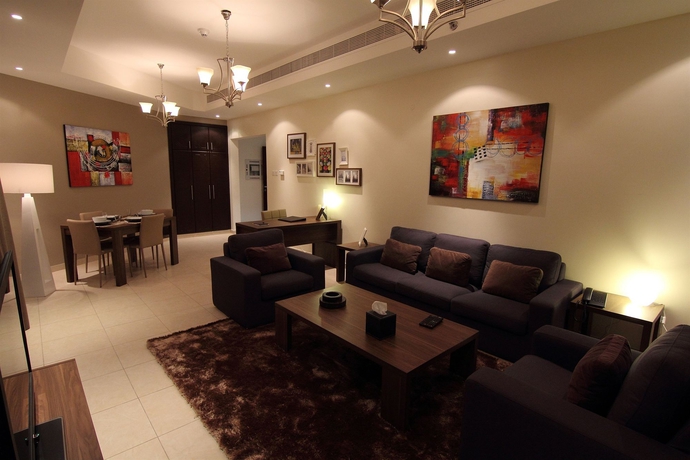 Imagen de los interiores del Hotel Home To Home Apartments. Foto 15