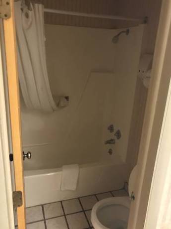 Imagen de la habitación del Hotel Home Town Inn, Flint. Foto 6