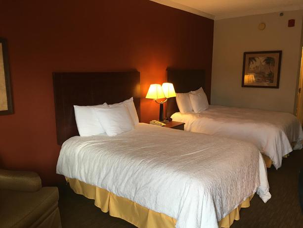 Imagen general del Hotel Home Town Inn and Suites. Foto 6