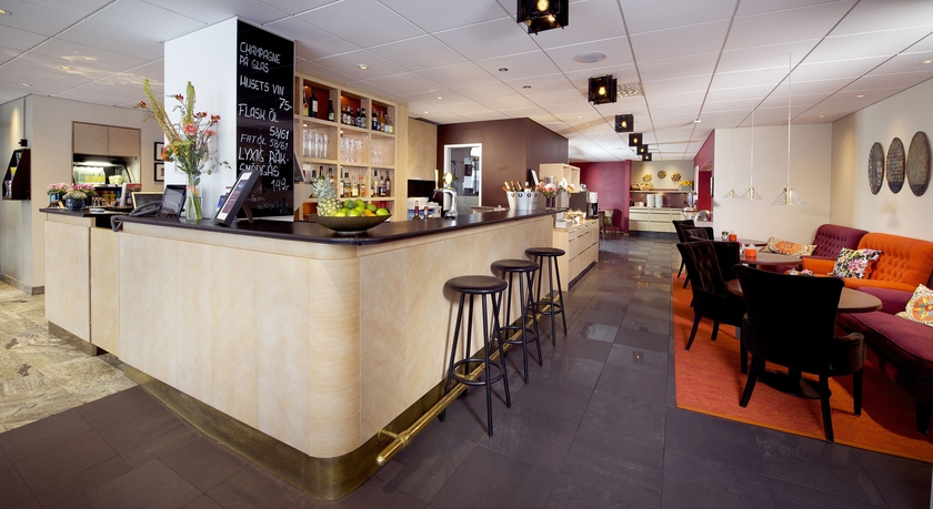 Imagen del bar/restaurante del Hotel Home Wellington. Foto 2