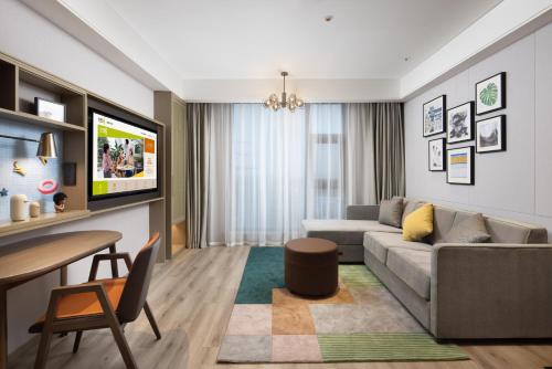 Imagen de la habitación del Hotel Home2 Suite By Hilton Wuxi Huishan. Foto 10