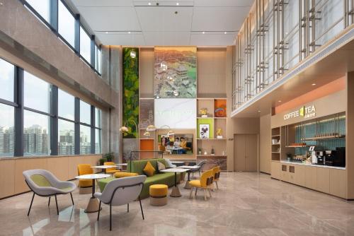 Imagen general del Hotel Home2 Suite by Hilton Chengdu Huaizhou New Town. Foto 7