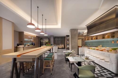 Imagen general del Hotel Home2 Suite by Hilton Harbin Central Street. Foto 5