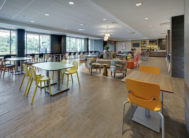 Imagen de los interiores del Hotel Home2 Suites BY Hilton Hagerstown. Foto 16