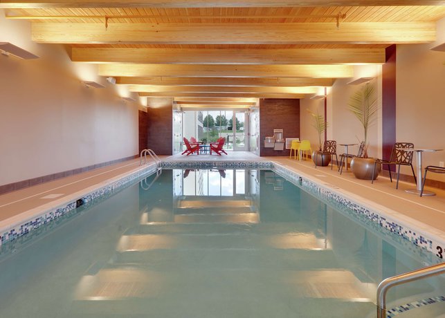 Imagen de la piscina del Hotel Home2 Suites BY Hilton Hagerstown. Foto 20