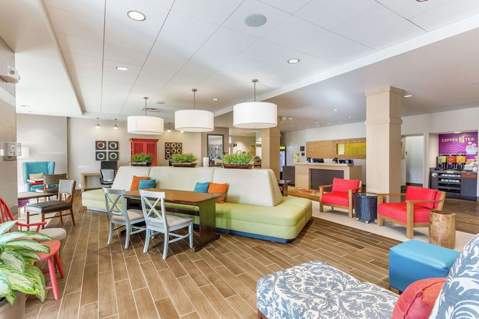 Imagen de los interiores del Hotel Home2 Suites By Hilton Albany Wolf Rd. Foto 19