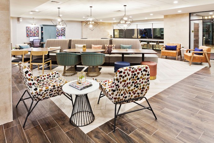 Imagen de los interiores del Hotel Home2 Suites By Hilton Alpharetta. Foto 16