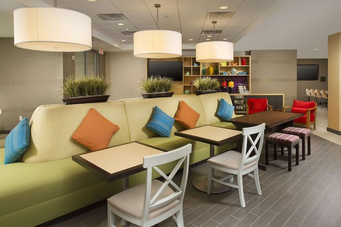 Imagen de los interiores del Hotel Home2 Suites By Hilton Arundel Mills/bwi Airport. Foto 18