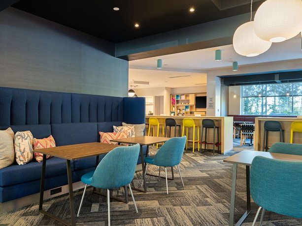 Imagen de los interiores del Hotel Home2 Suites By Hilton Atlanta Airport College Park. Foto 13