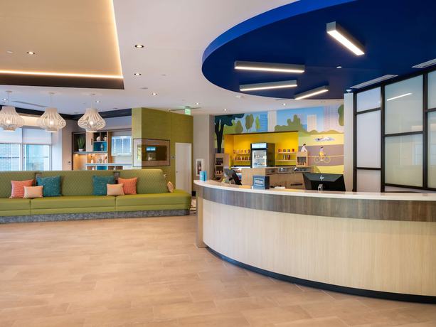 Imagen de los interiores del Hotel Home2 Suites By Hilton Atlanta Airport College Park. Foto 16