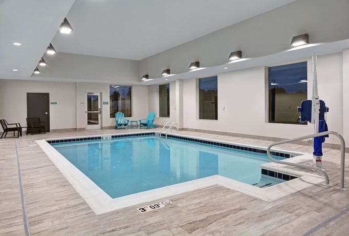 Imagen de la piscina del Hotel Home2 Suites By Hilton Bentonville Rogers. Foto 20