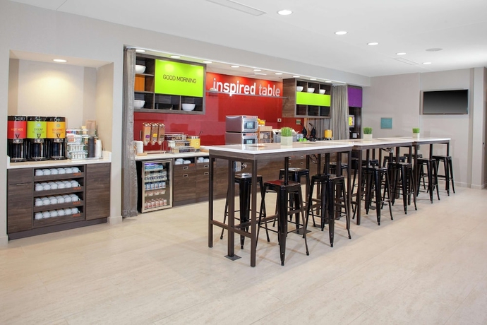 Imagen del bar/restaurante del Hotel Home2 Suites By Hilton Bloomington. Foto 2