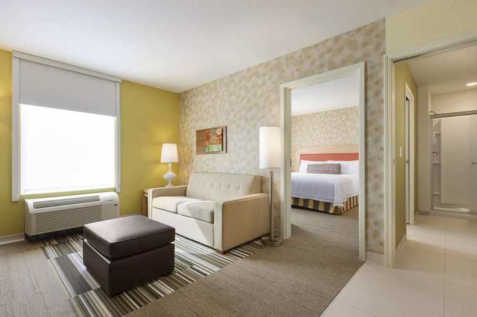 Imagen de la habitación del Hotel Home2 Suites By Hilton Canton. Foto 3
