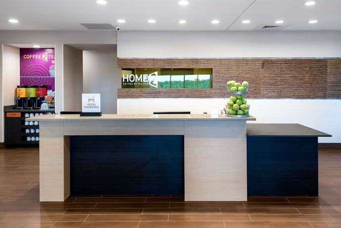 Imagen de los interiores del Hotel Home2 Suites By Hilton Charlotte University Research Park. Foto 17