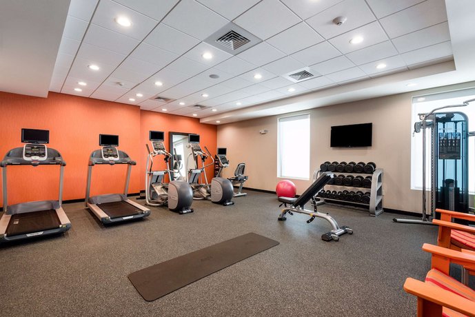 Imagen de los interiores del Hotel Home2 Suites By Hilton Charlotte University Research Park. Foto 19