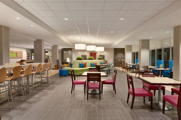 Imagen de los interiores del Hotel Home2 Suites By Hilton Destin. Foto 19