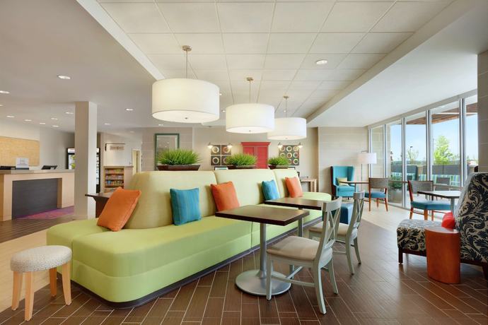 Imagen de los interiores del Hotel Home2 Suites By Hilton Durham Chapel Hill. Foto 14