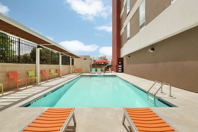 Imagen de la piscina del Hotel Home2 Suites By Hilton Durham Chapel Hill. Foto 18