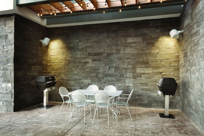 Imagen de los exteriores del Hotel Home2 Suites By Hilton Eugene Downtown University. Foto 11