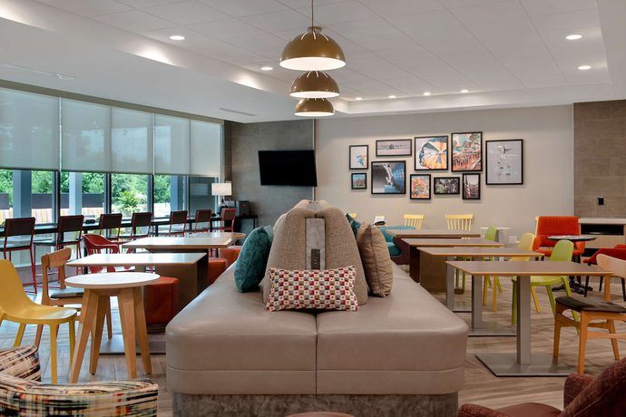 Imagen de los interiores del Hotel Home2 Suites By Hilton Fayetteville North. Foto 18