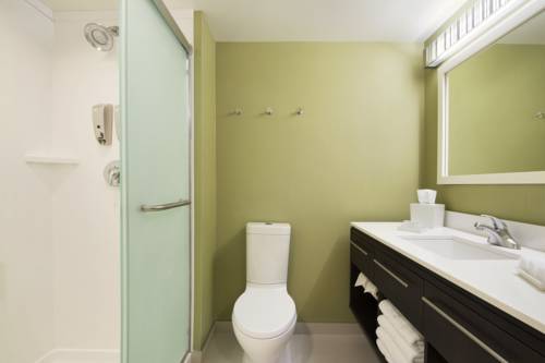 Imagen de la habitación del Hotel Home2 Suites By Hilton Fort St. John. Foto 7