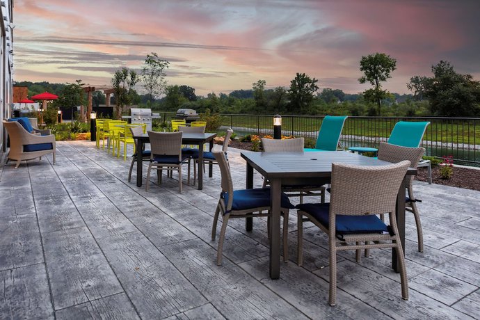 Imagen del bar/restaurante del Hotel Home2 Suites By Hilton Fort Wayne North. Foto 4