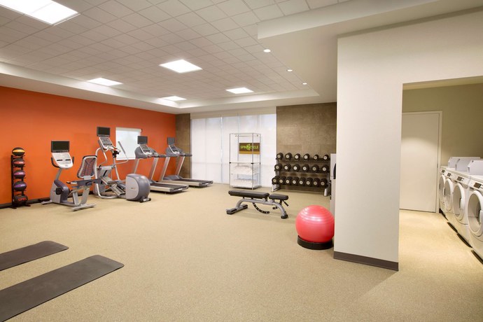 Imagen de los interiores del Hotel Home2 Suites By Hilton Houston Energy Corridor. Foto 15